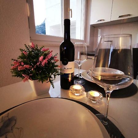 Charming Studio - Apartment Makarska Luaran gambar